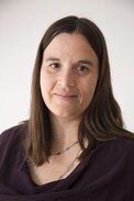 Dr. Iris Alpers